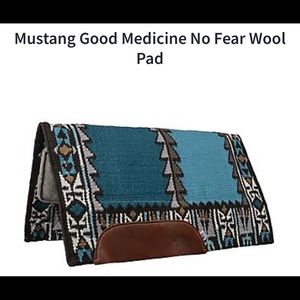 Mustang Good Medicine No Fear Wool Saddle Pad Nearly New Teal Turquoise Brown